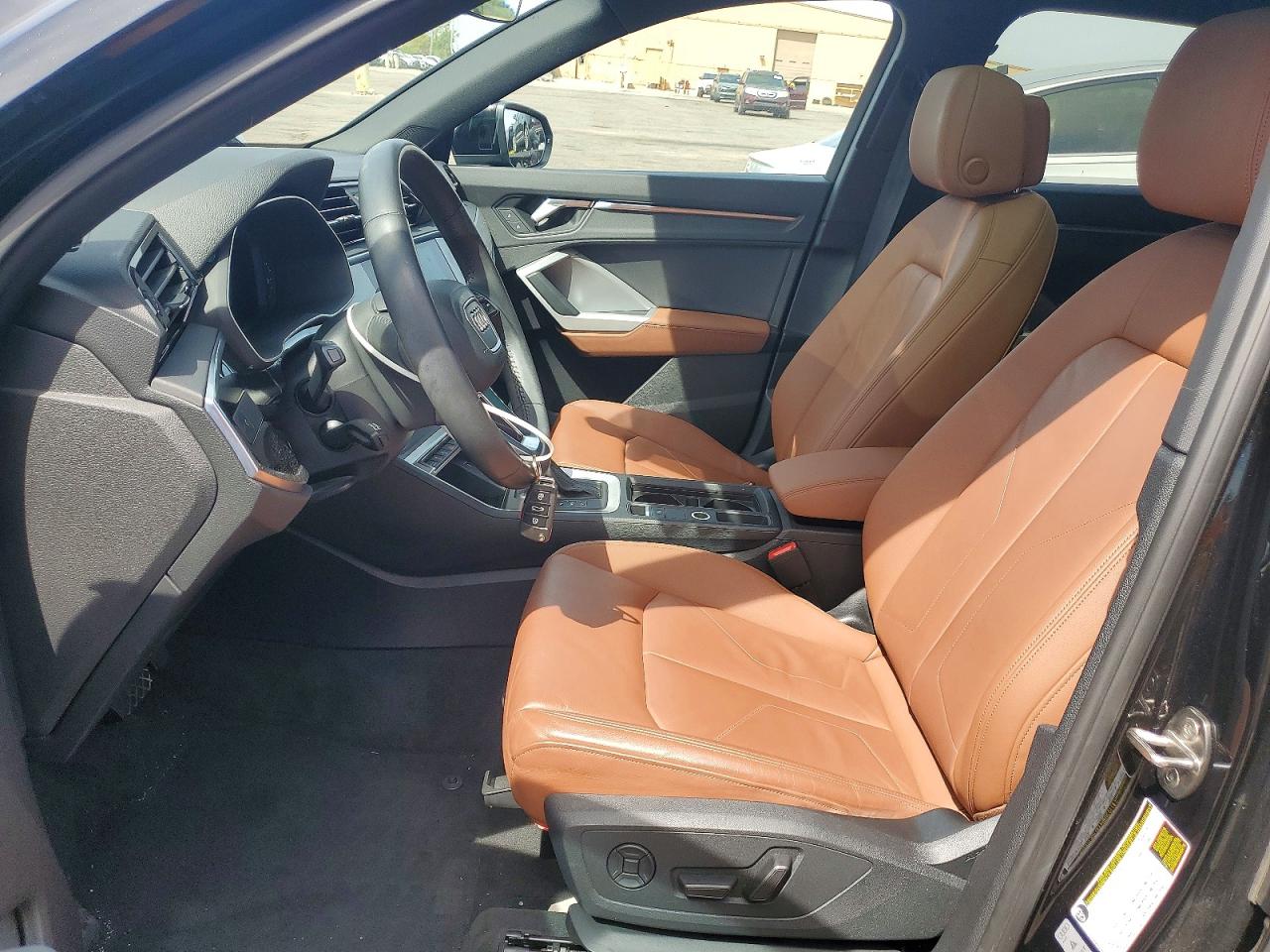 AUDI Q3 2020 — 8