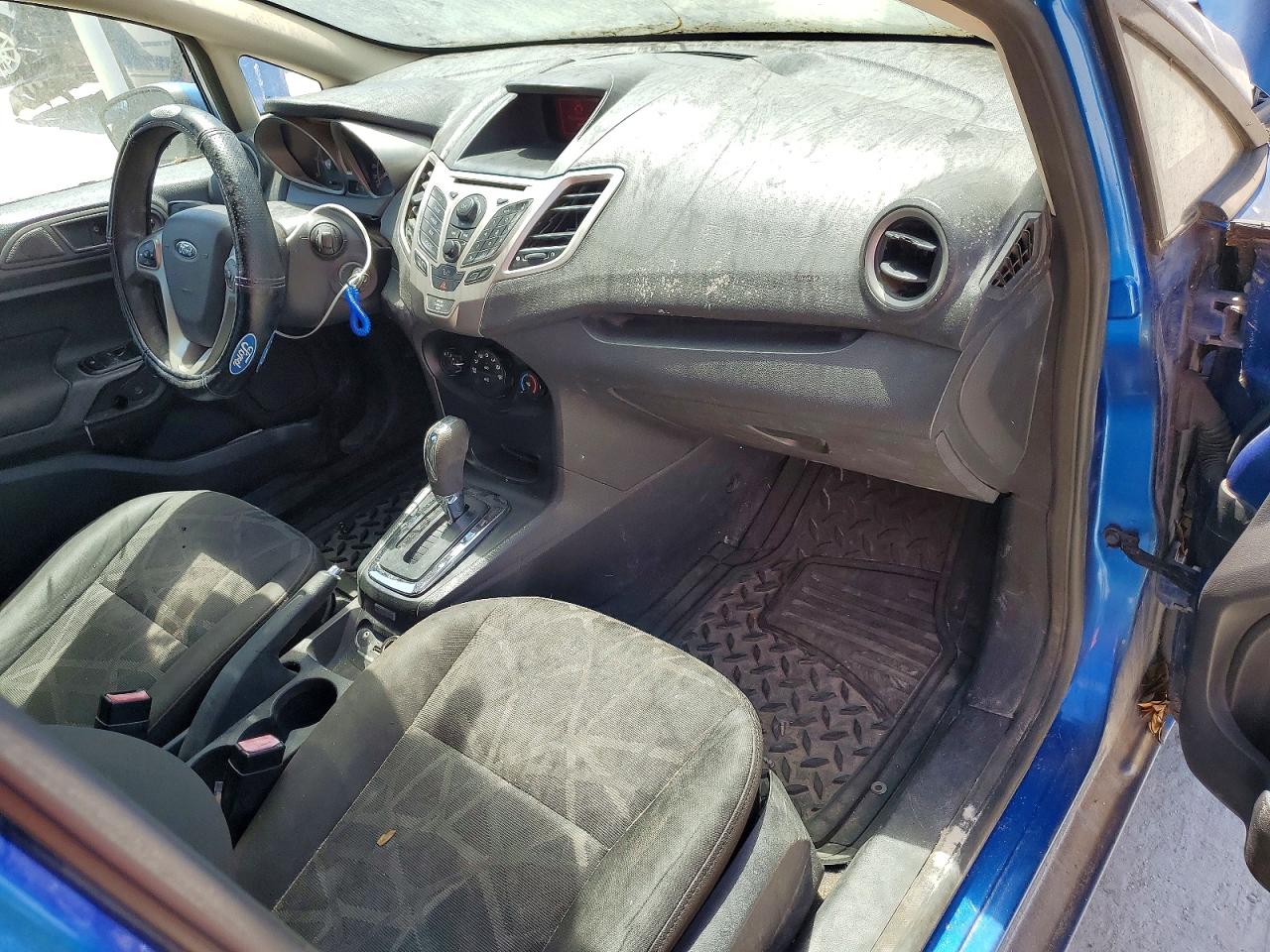 FORD FIESTA 2011 — 9