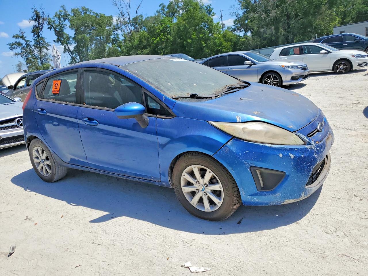 FORD FIESTA 2011 — 5