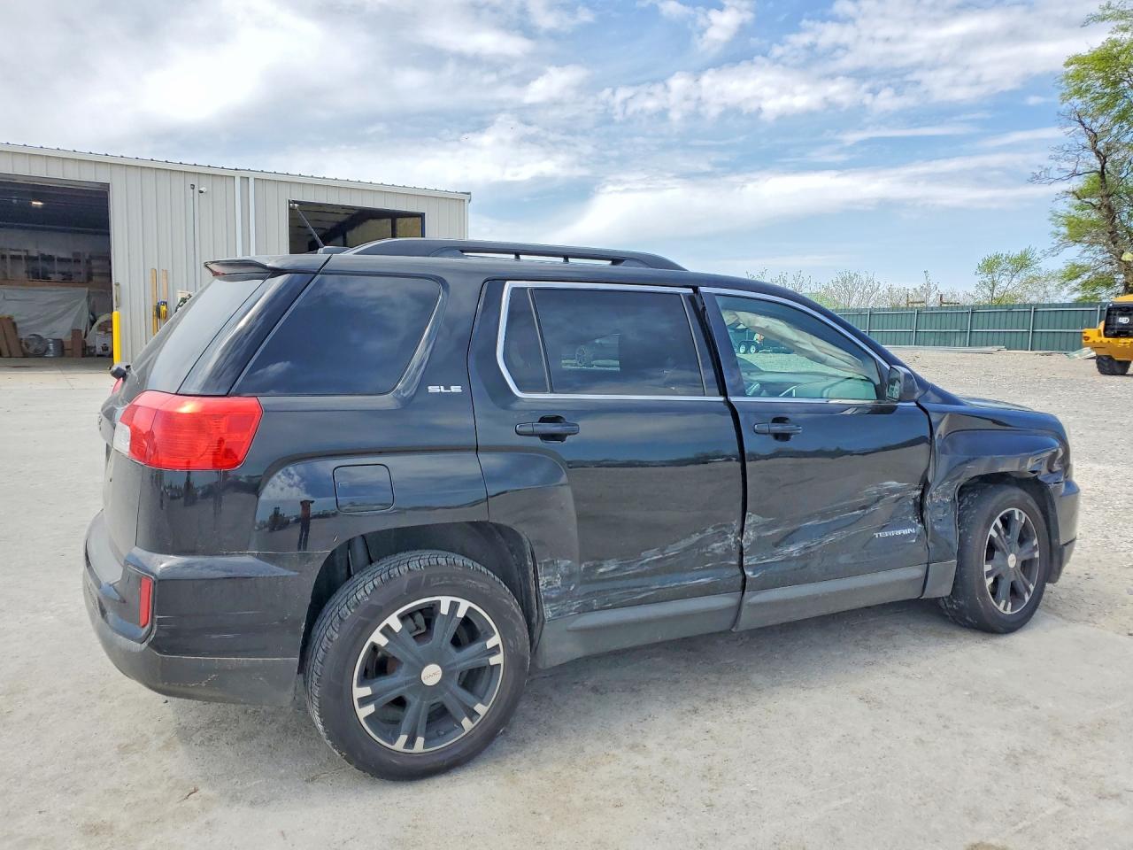 GMC TERRAIN 2017 — 4