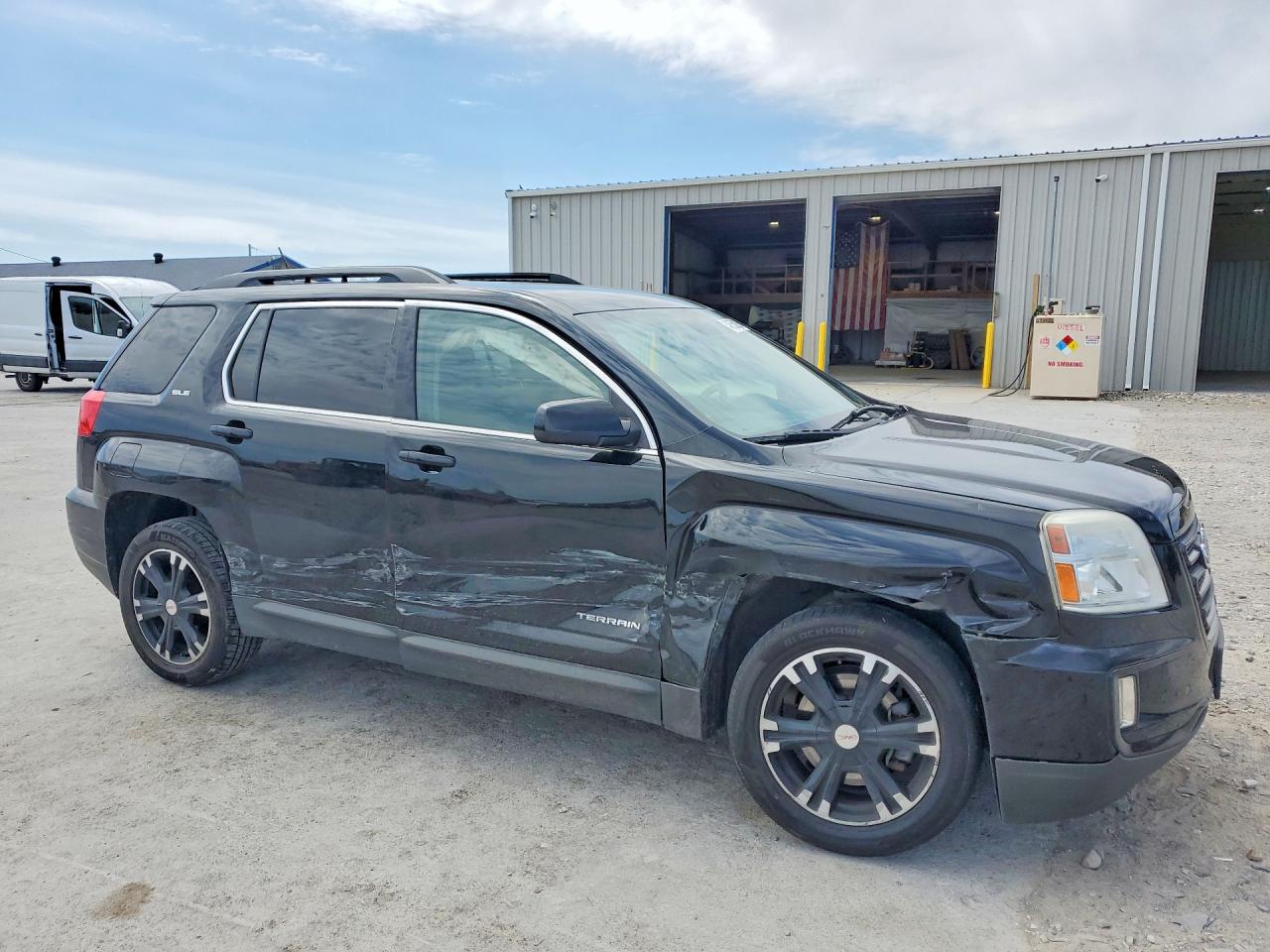 GMC TERRAIN 2017 — 5
