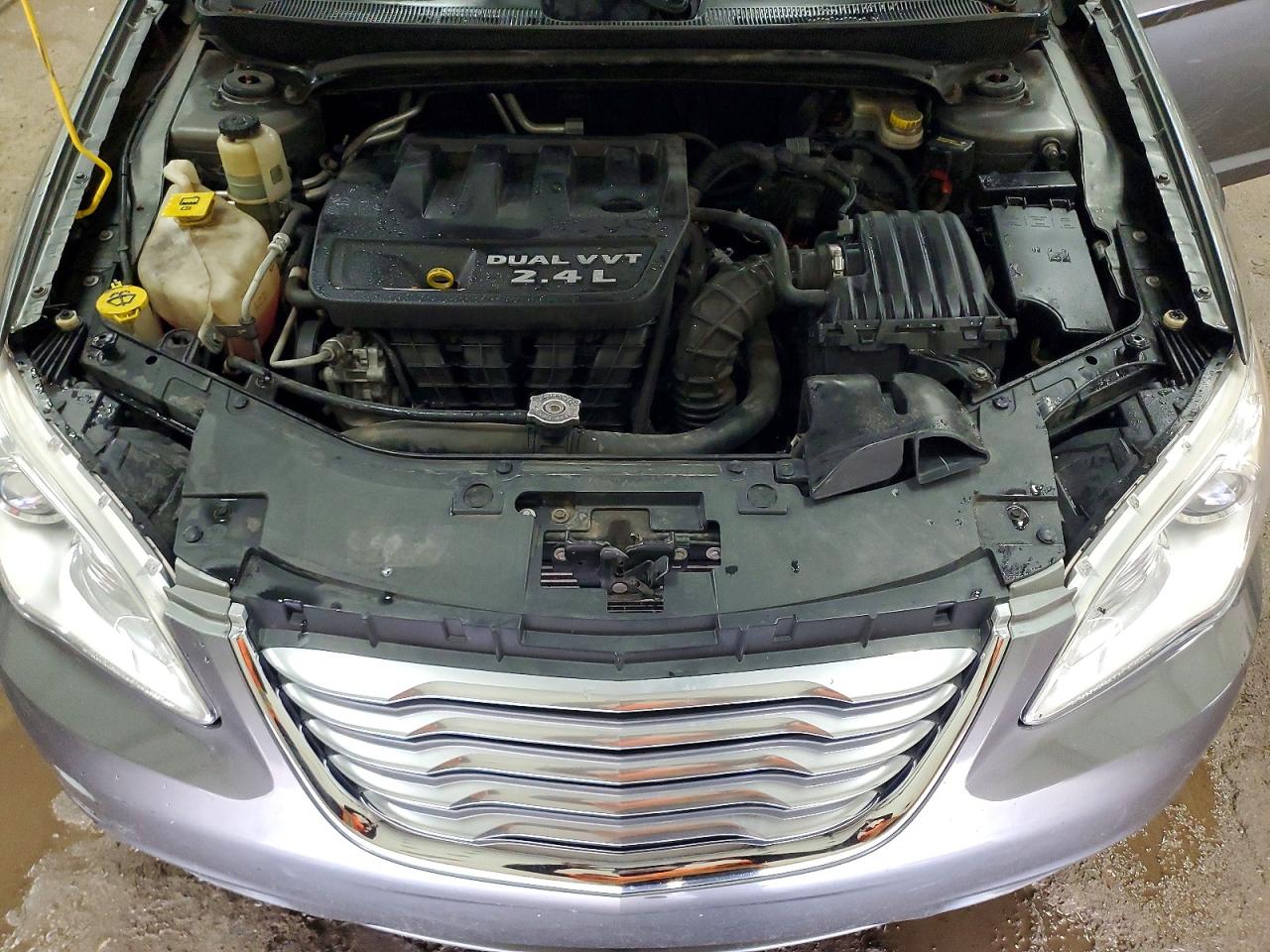 CHRYSLER 200 2012 — 12