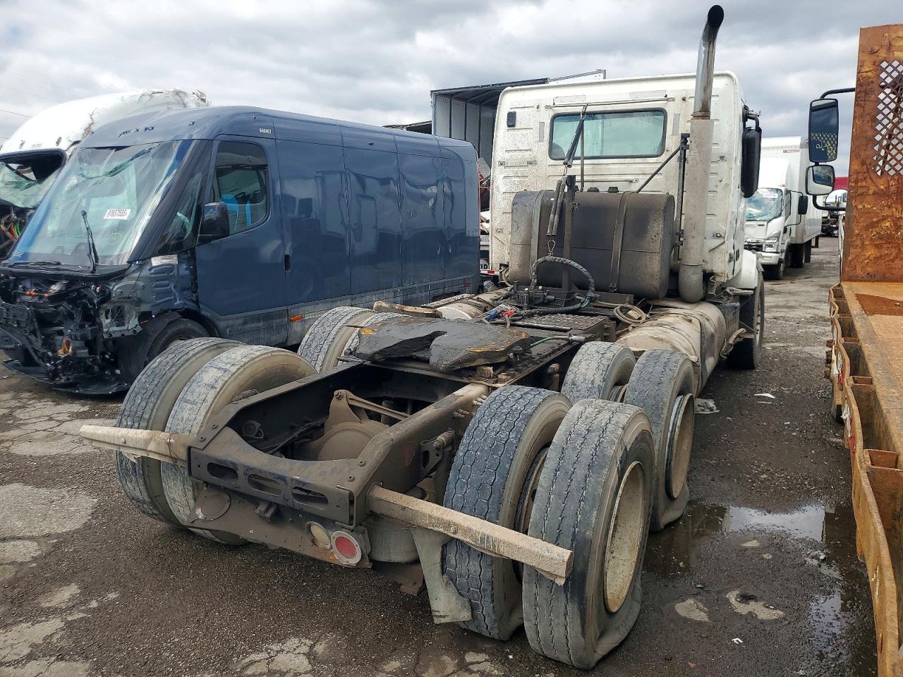 VOLVO VNL 2012 — 5