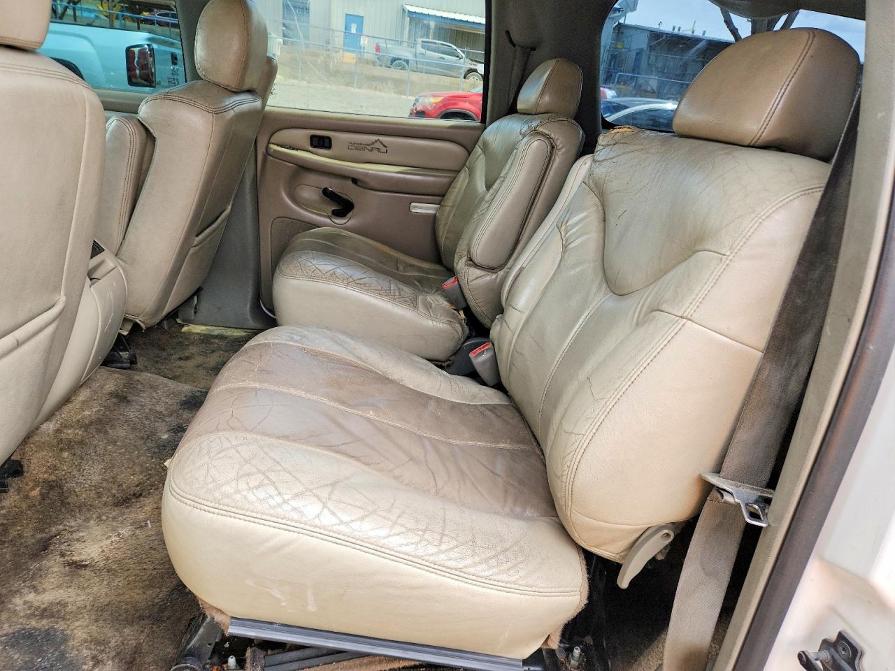 GMC YUKON XL 2001 — 11