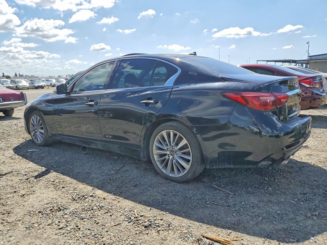 INFINITI Q50 2021 — 3
