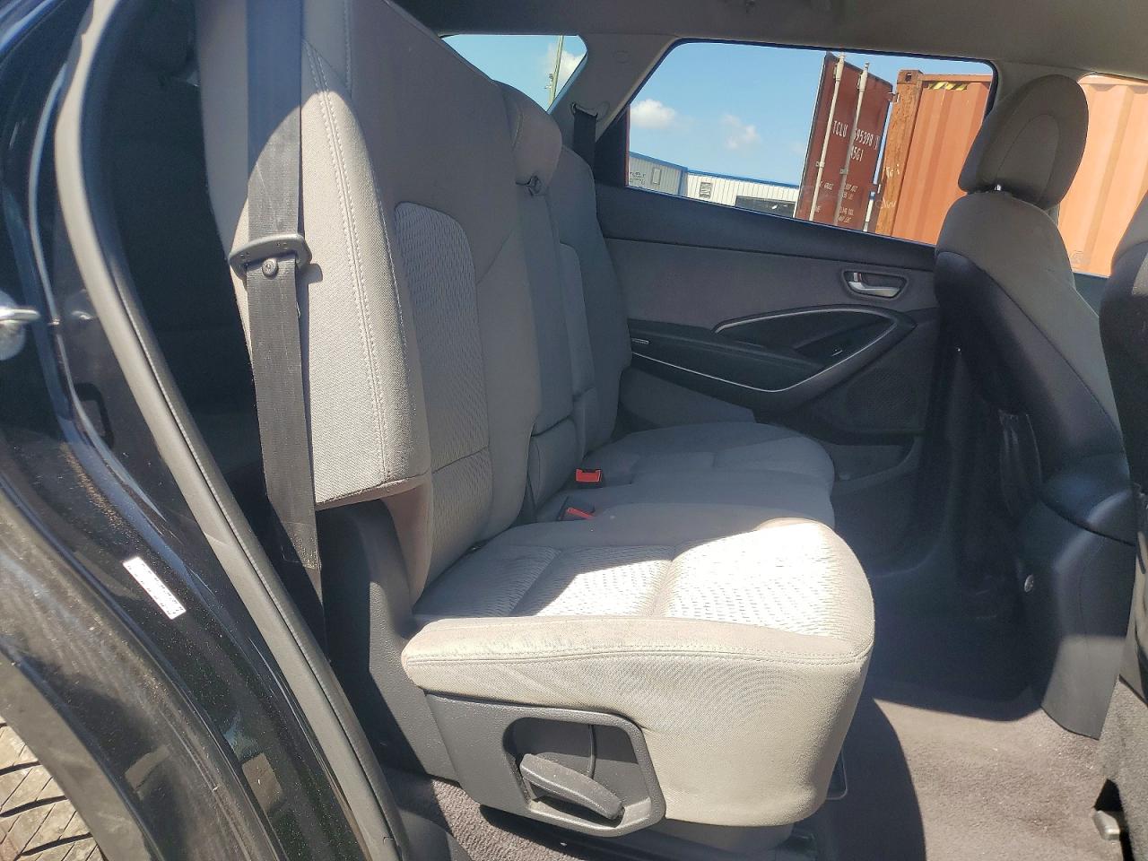 HYUNDAI SANTA FE 2017 — 12