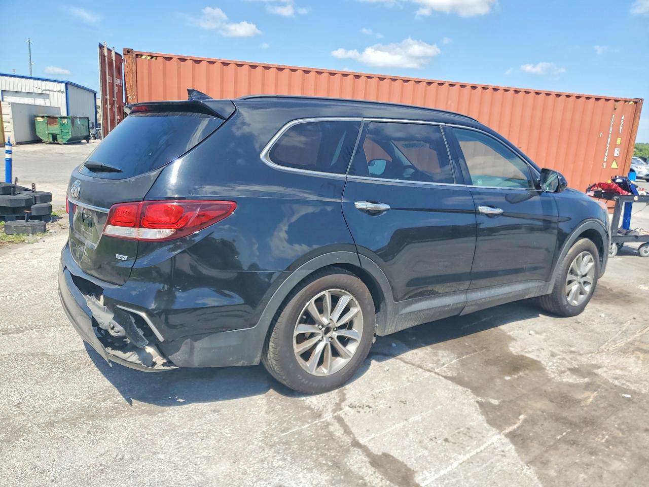 HYUNDAI SANTA FE 2017 — 4