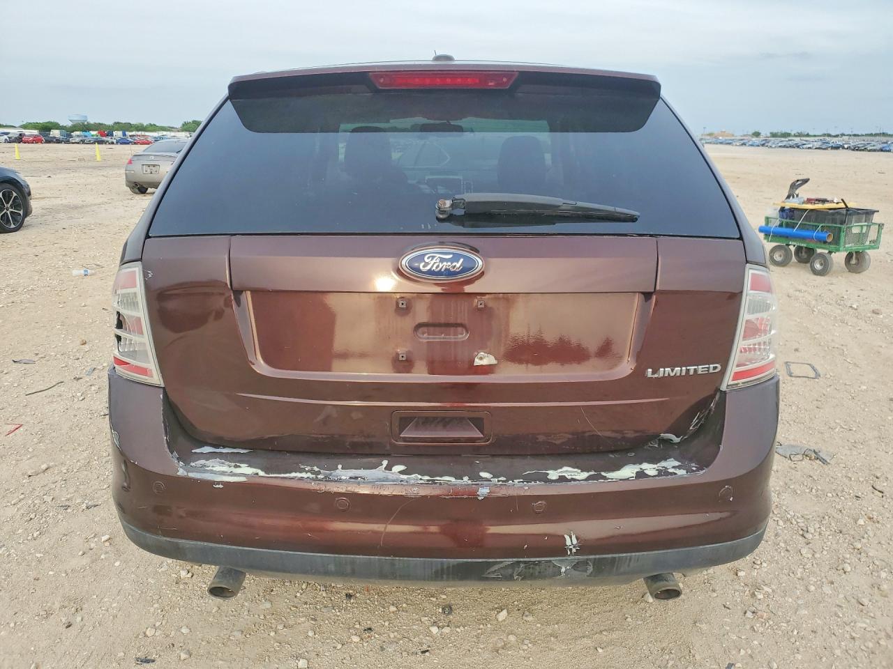FORD EDGE 2010 — 7