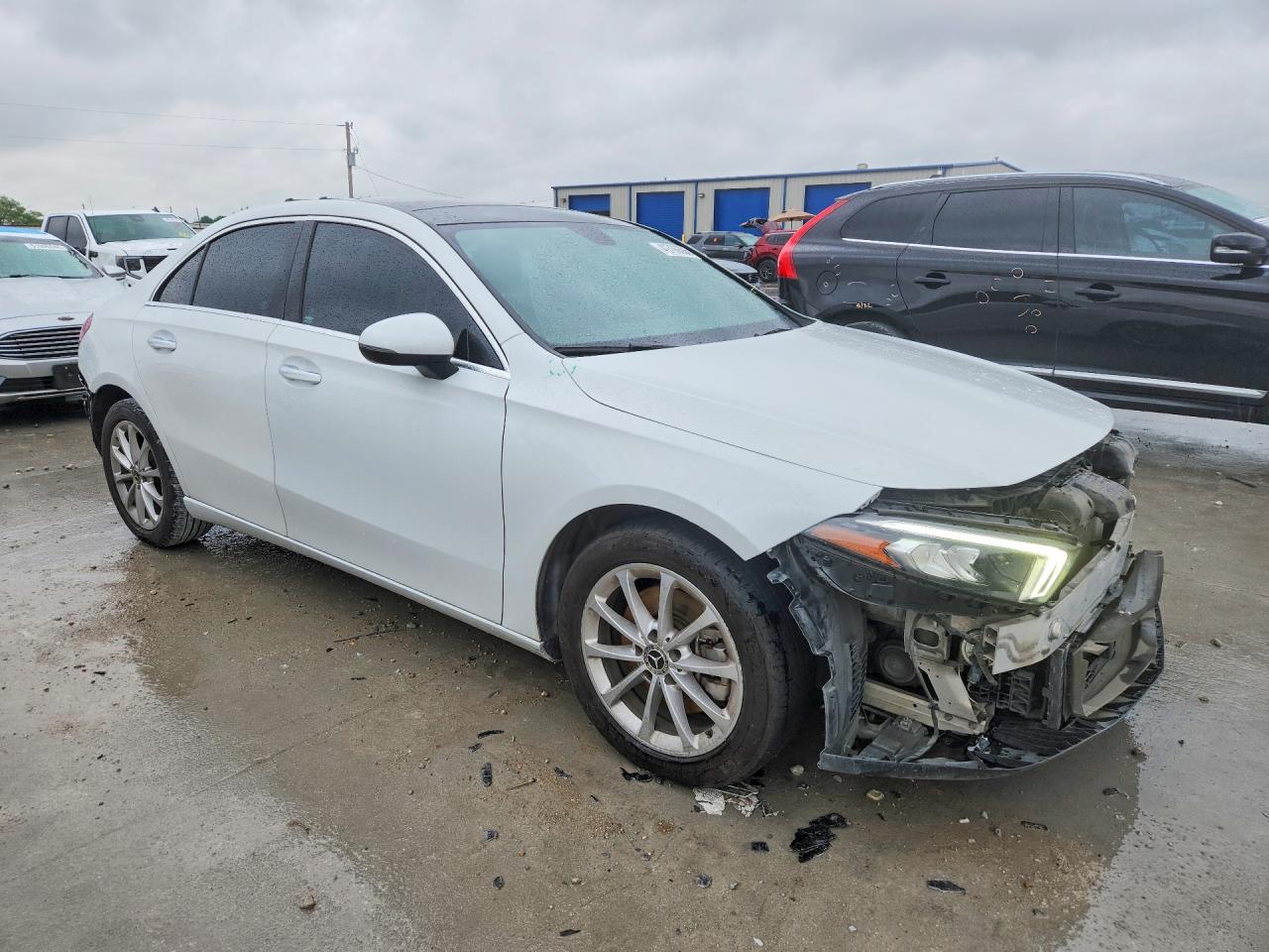 2020 MERCEDES-BENZ A 220