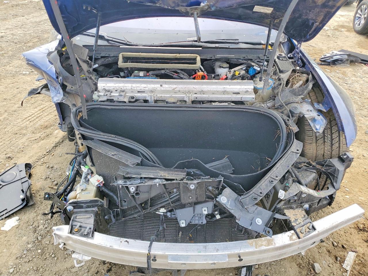 TESLA MODEL S 2023 — 12