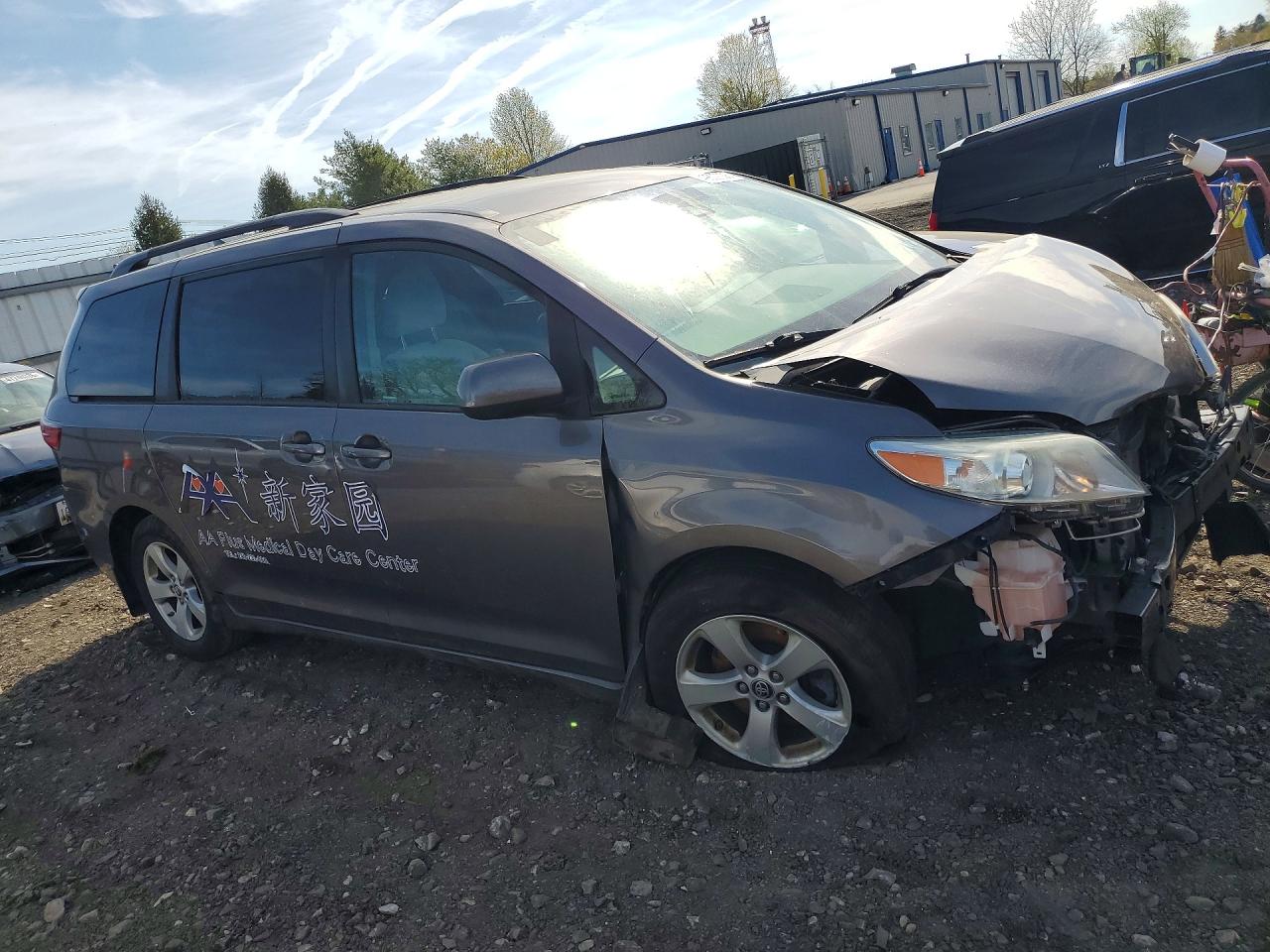 TOYOTA SIENNA 2020 — 5