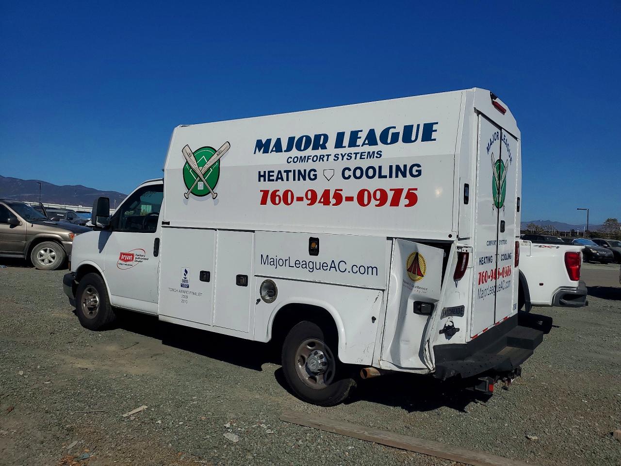 CHEVROLET EXPRESS G3500 2019 — 3