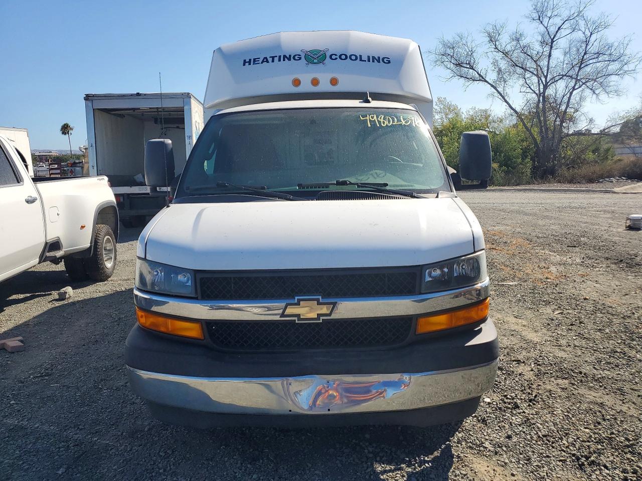 CHEVROLET EXPRESS G3500 2019 — 6