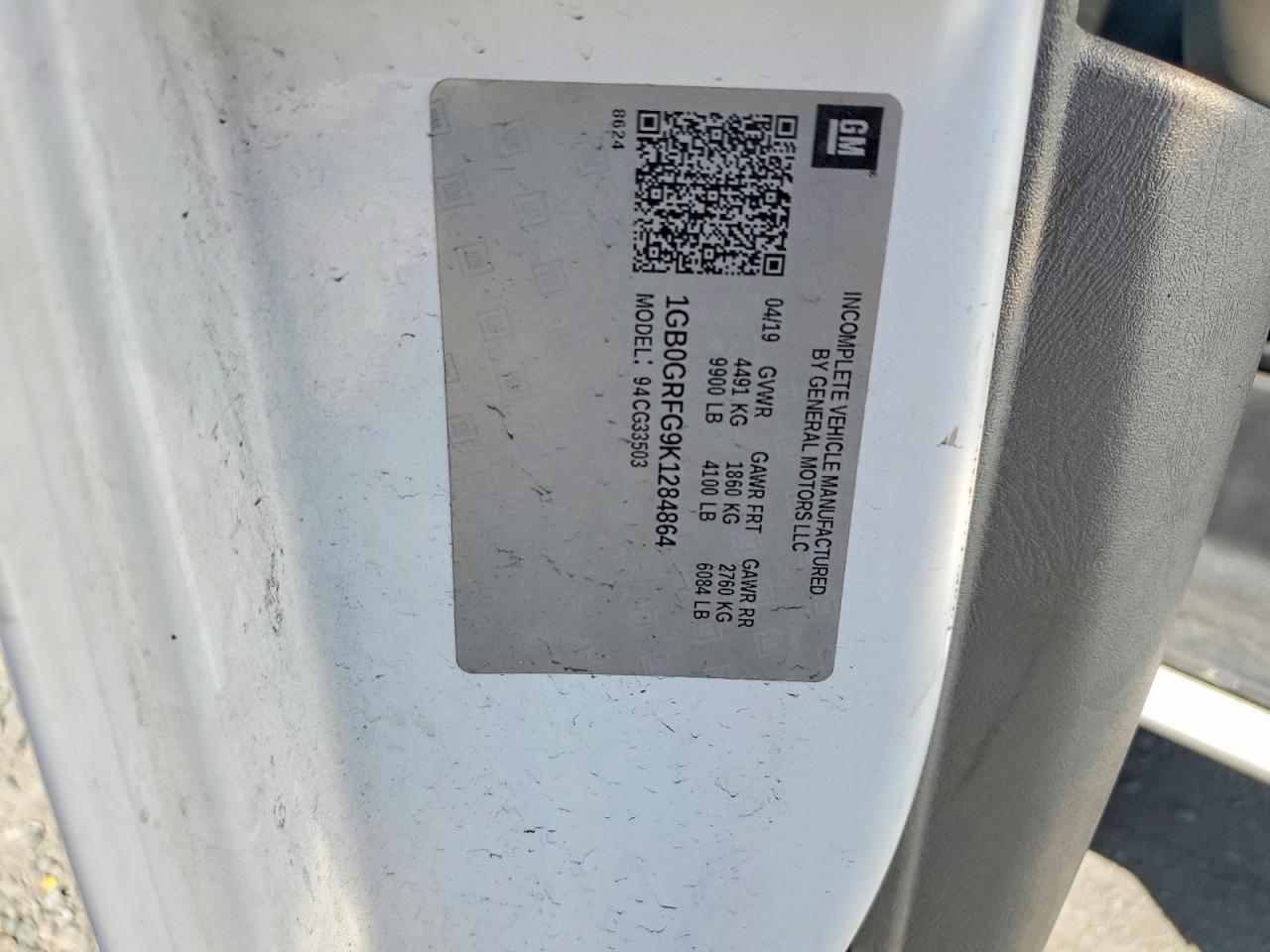 CHEVROLET EXPRESS G3500 2019 — 14