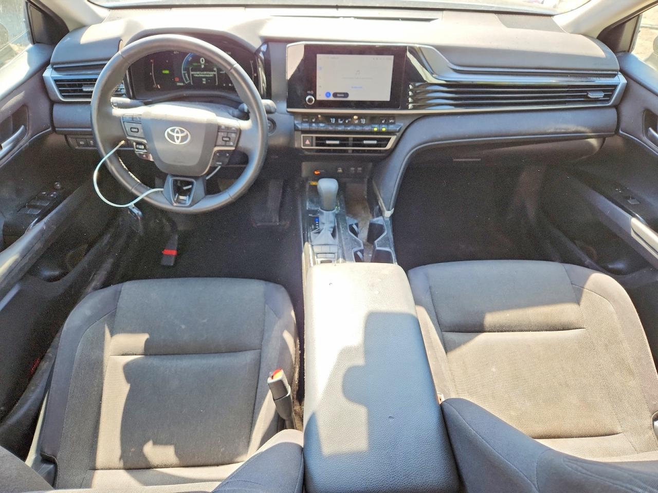 TOYOTA CAMRY 2025 — 9