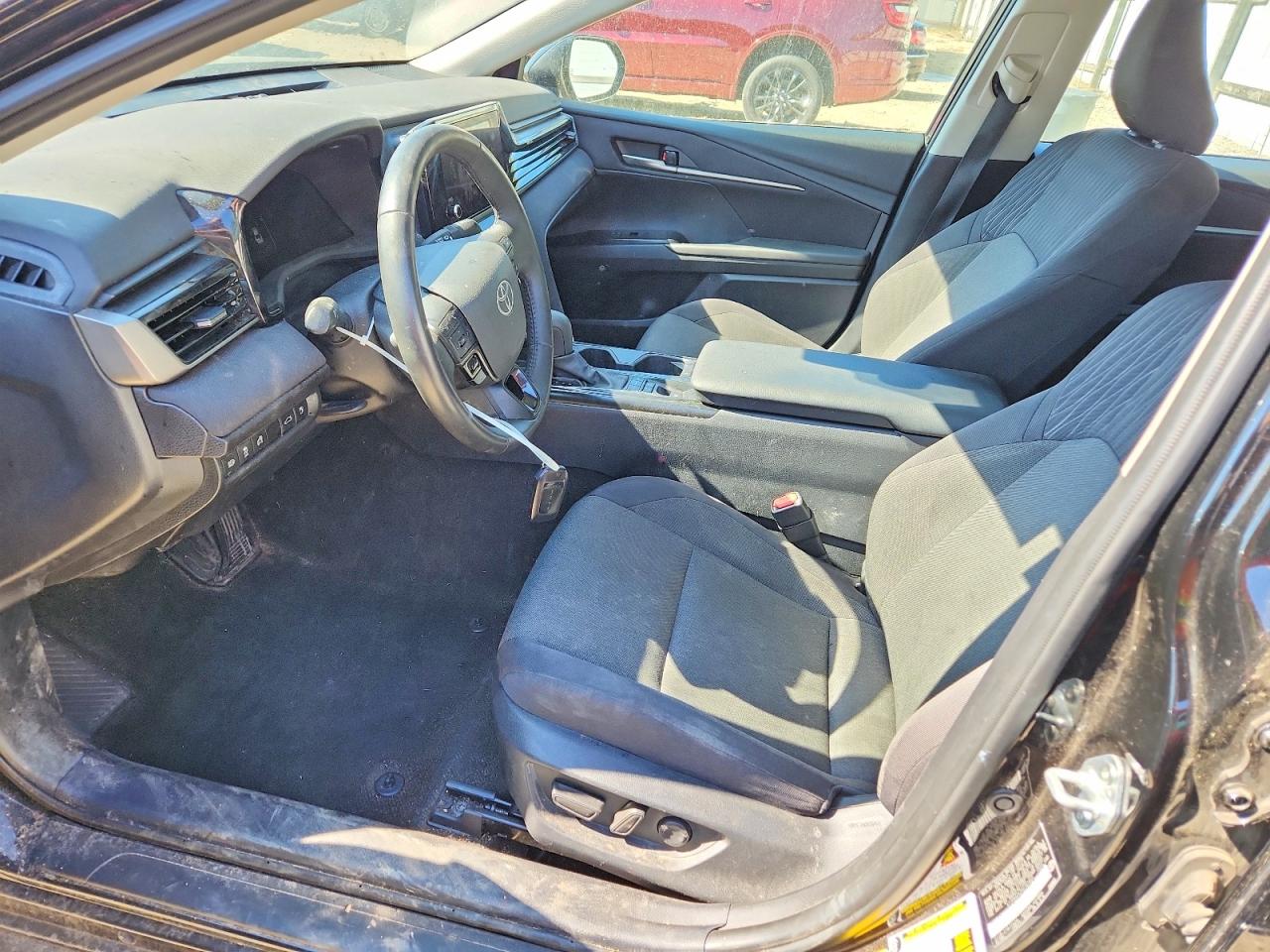 TOYOTA CAMRY 2025 — 8