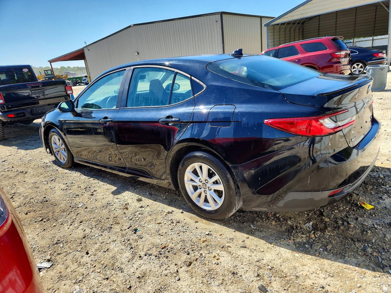 TOYOTA CAMRY 2025 — 3