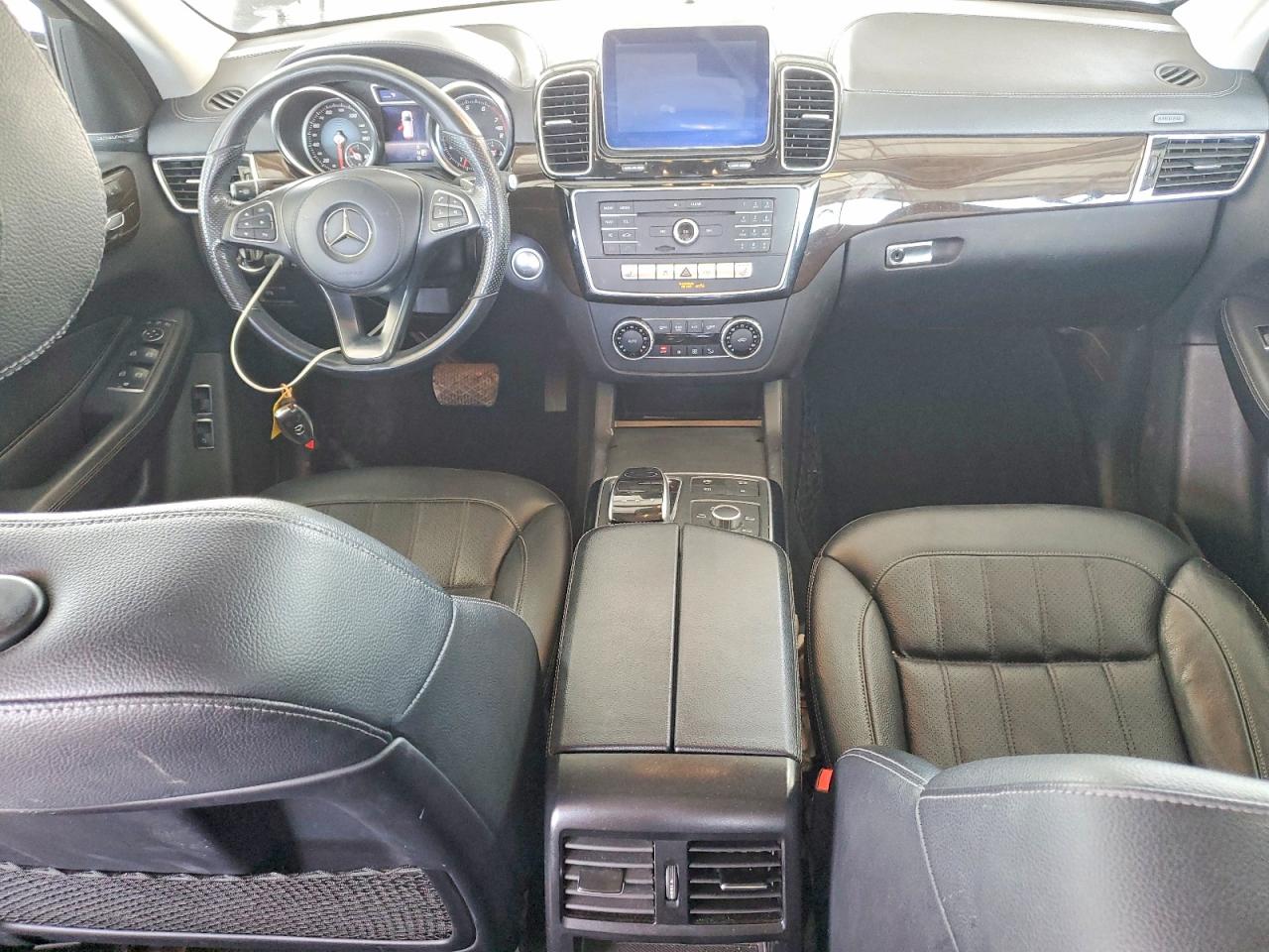 MERCEDES-BENZ GLS 2017 — 9