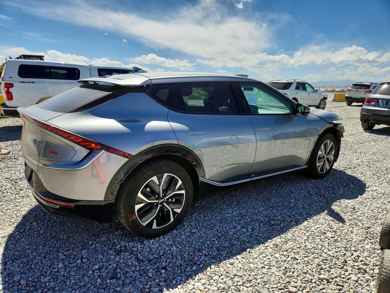 KIA EV6 2024 — 4