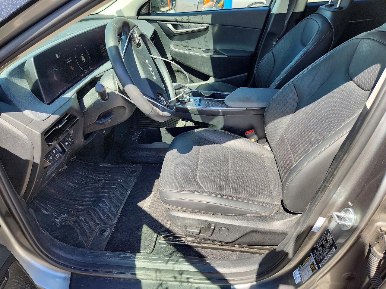 KIA EV6 2024 — 8