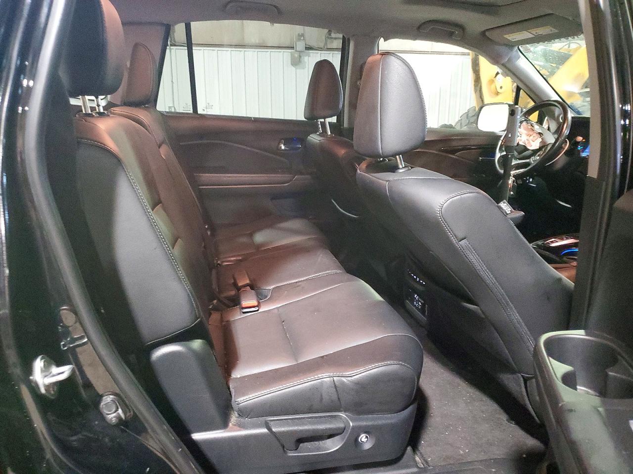 HONDA PILOT 2021 — 12