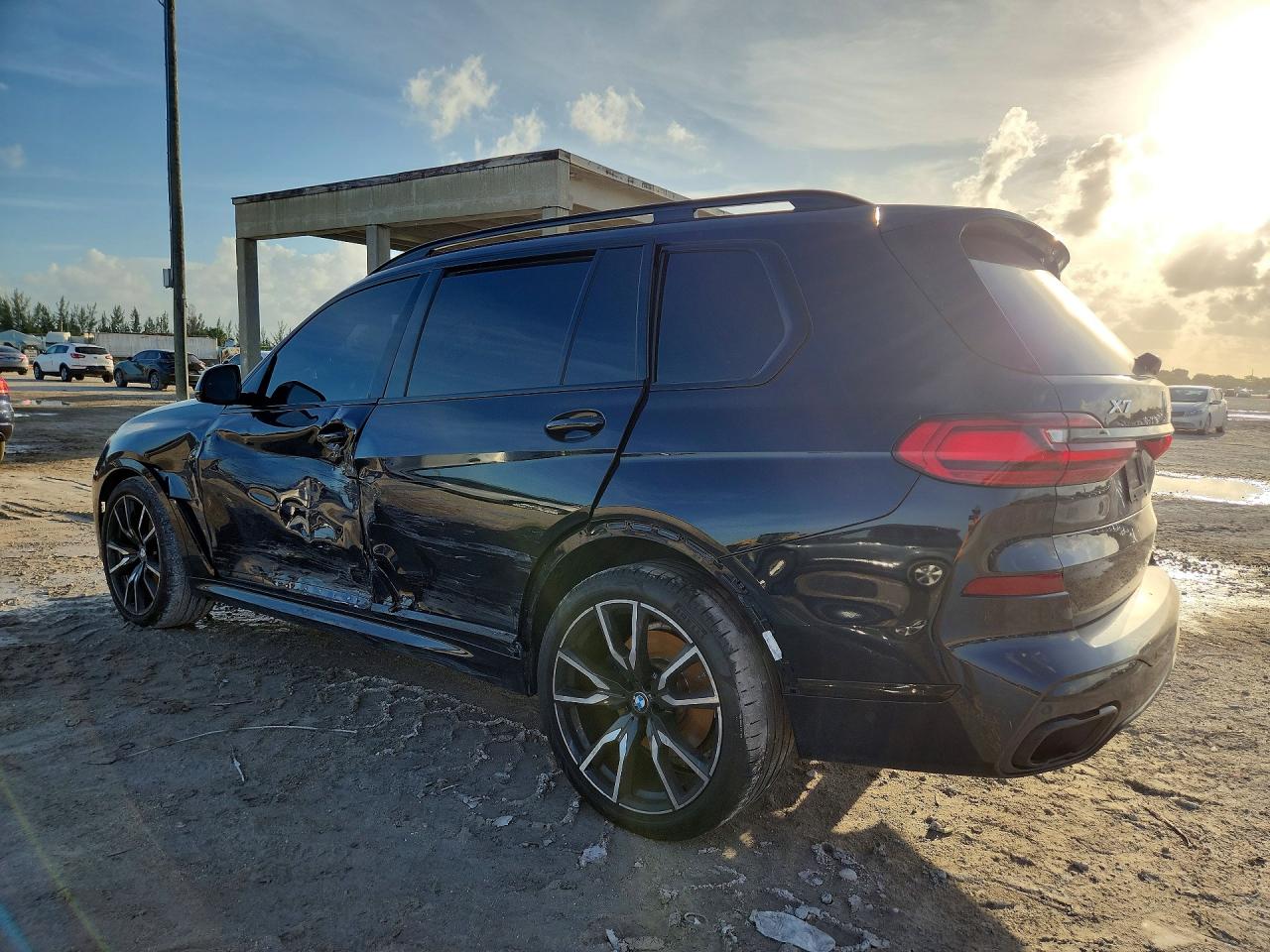 BMW X7 2022 — 3