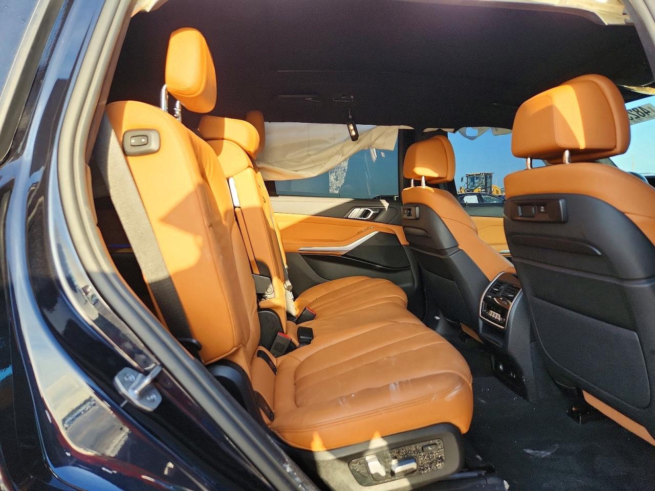 BMW X7 2022 — 12