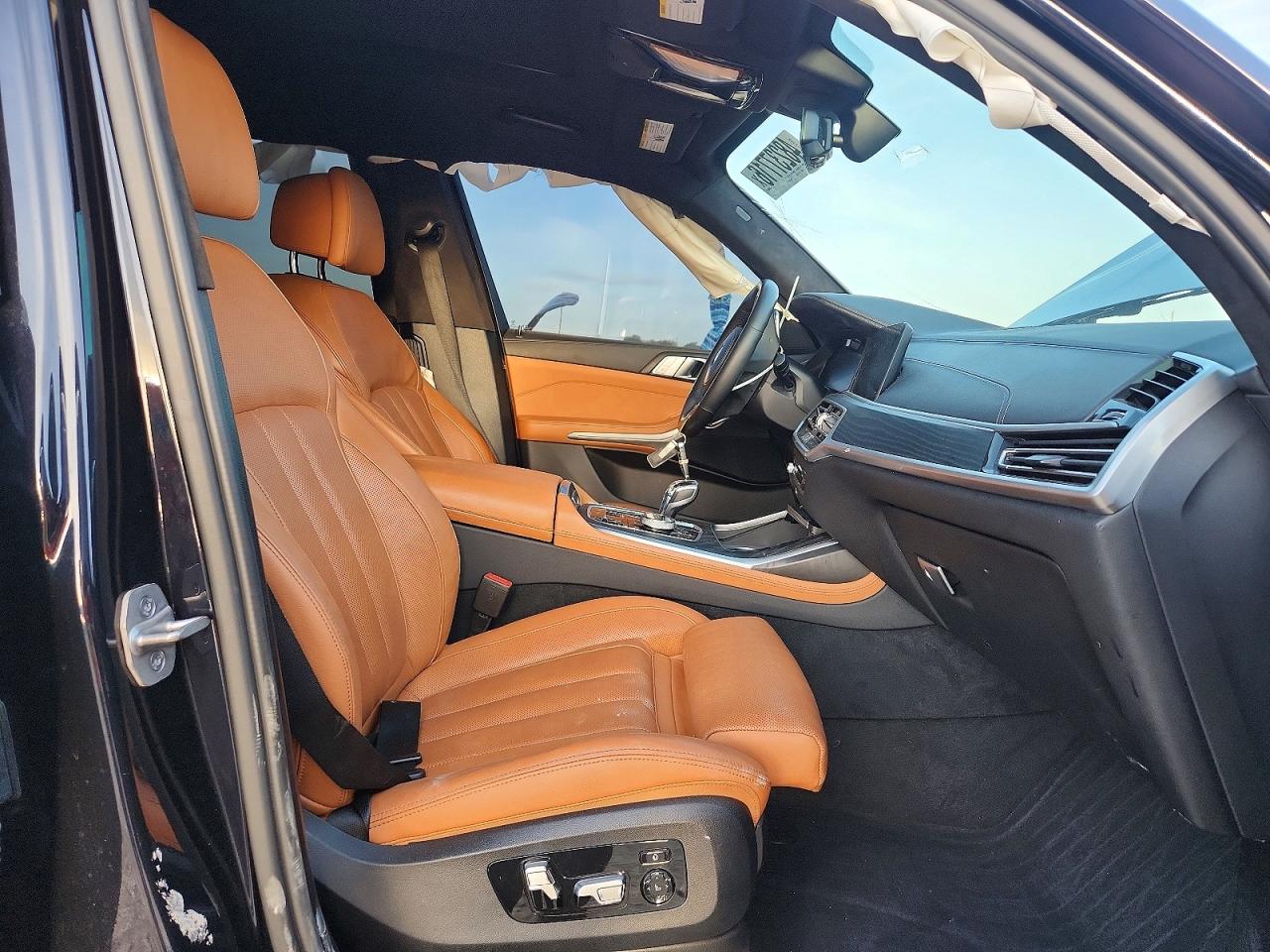 BMW X7 2022 — 8