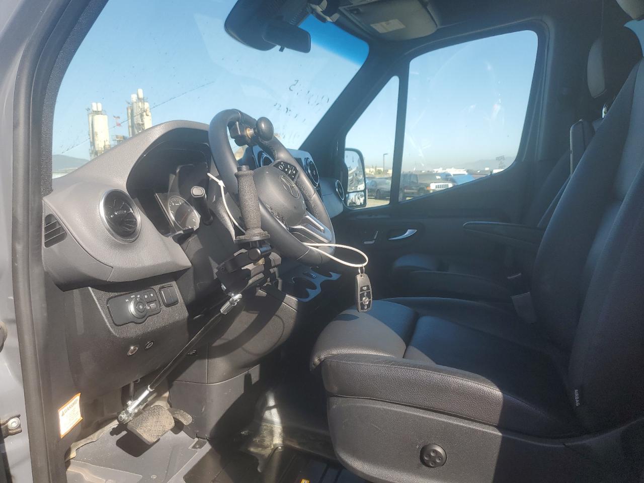 MERCEDES-BENZ SPRINTER 2021 — 8