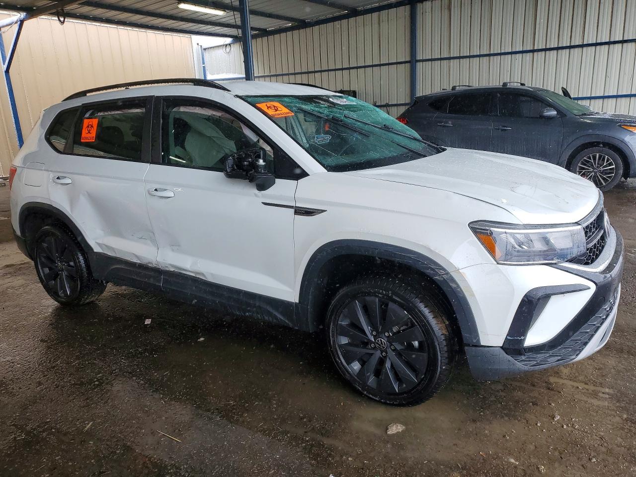 VOLKSWAGEN TAOS 2022 — 5