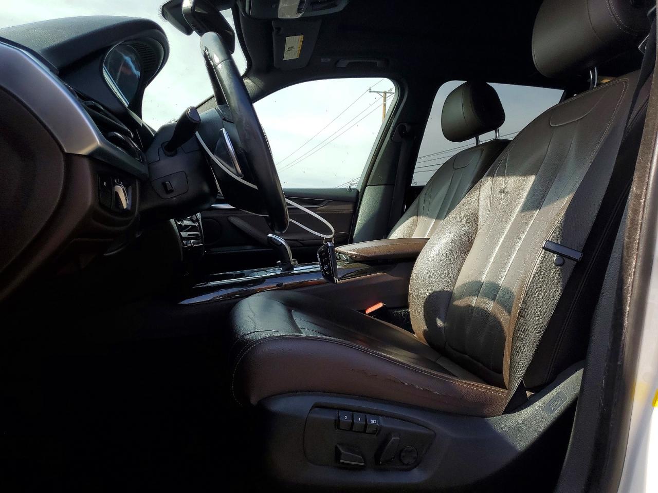 BMW X5 2018 — 8