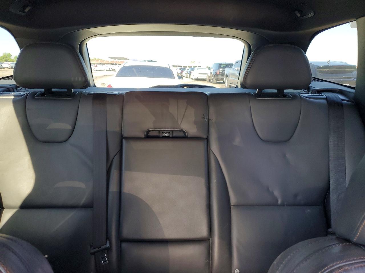 VOLVO XC90 2016 — 11