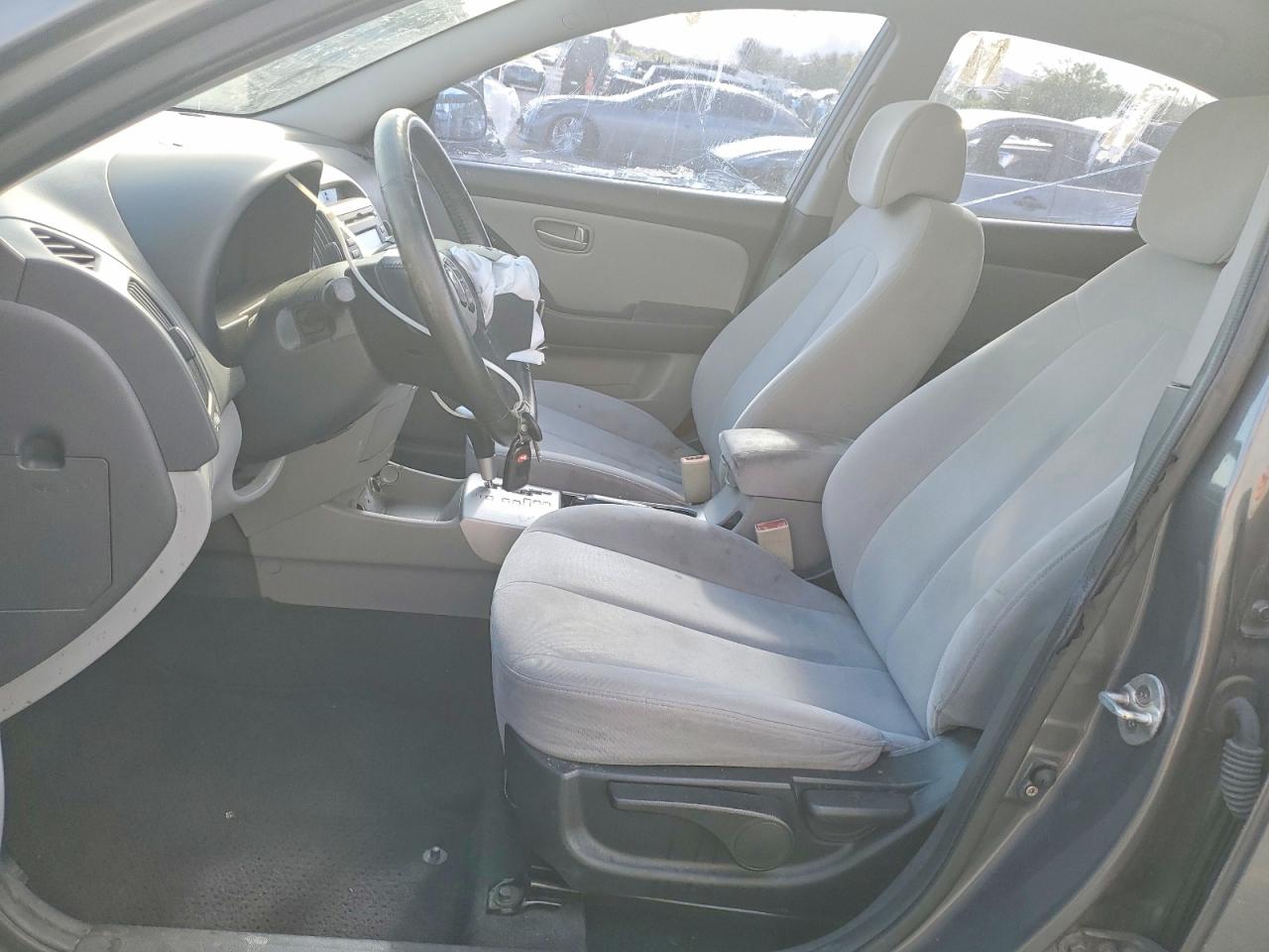 HYUNDAI ELANTRA 2008 — 8