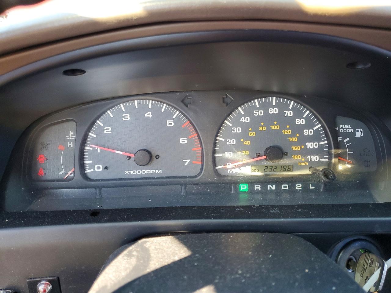 TOYT 4RUNNER 2001 — 10