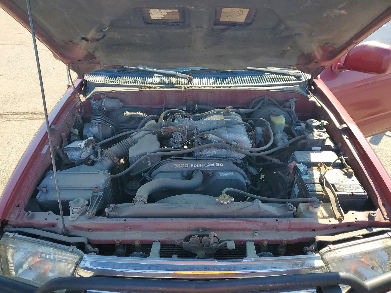 TOYT 4RUNNER 2001 — 13