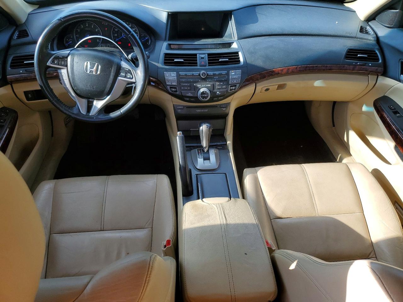 HONDA ACCORD CROSSTOUR 2010 — 9