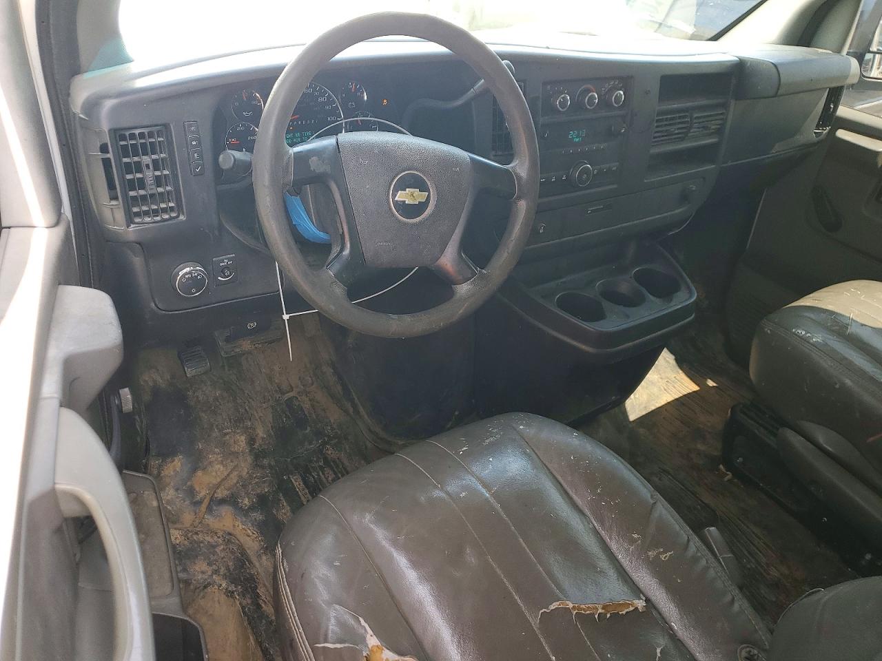CHEVROLET EXPRESS G1500 2013 — 9