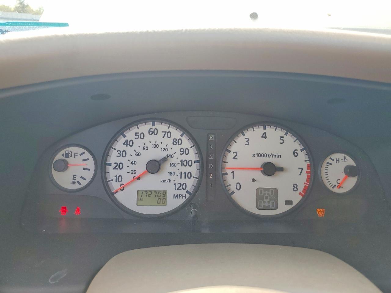 NISSAN PATHFINDER 2003 — 10