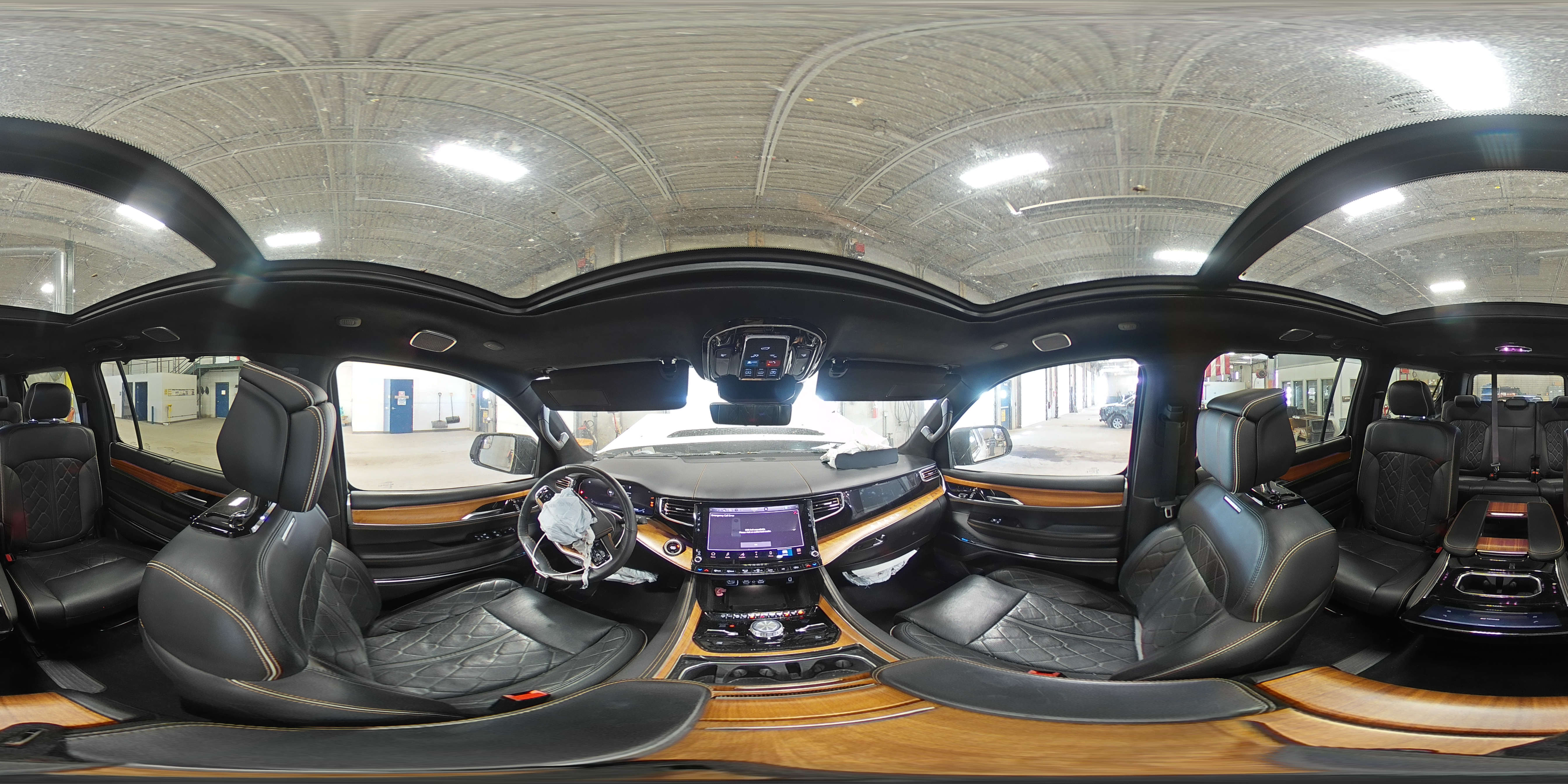JEEP GRAND WAGONEER 2024 — 16