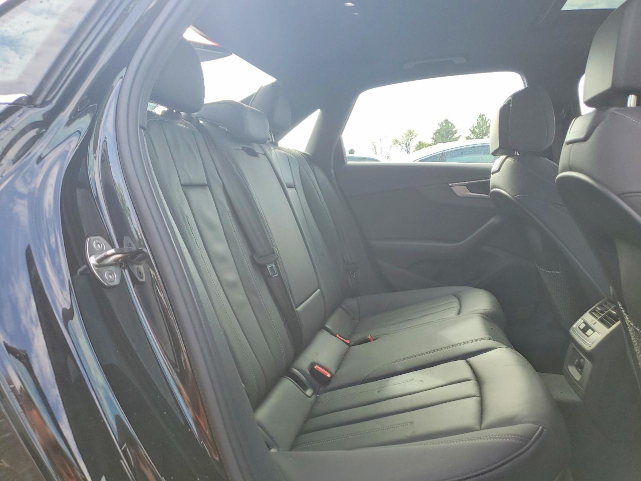AUDI A4 2024 — 11