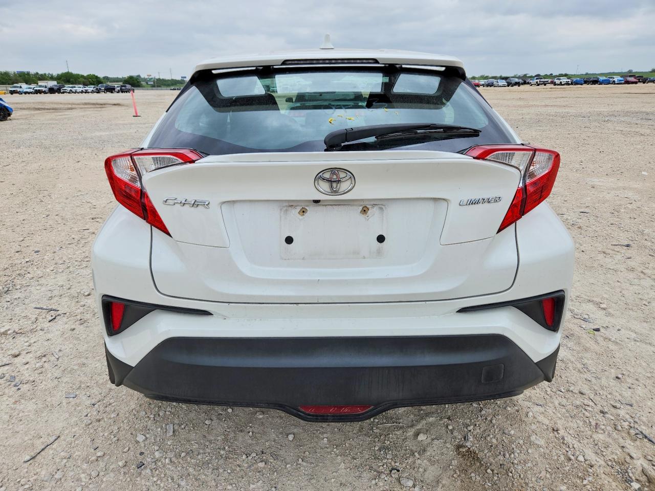 TOYOTA C-HR 2021 — 7