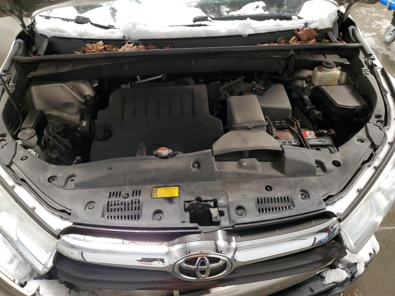 TOYOTA HIGHLANDER 2015 — 13