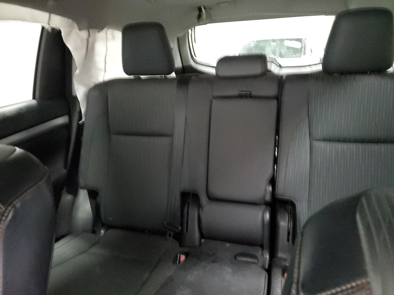TOYOTA HIGHLANDER 2015 — 11
