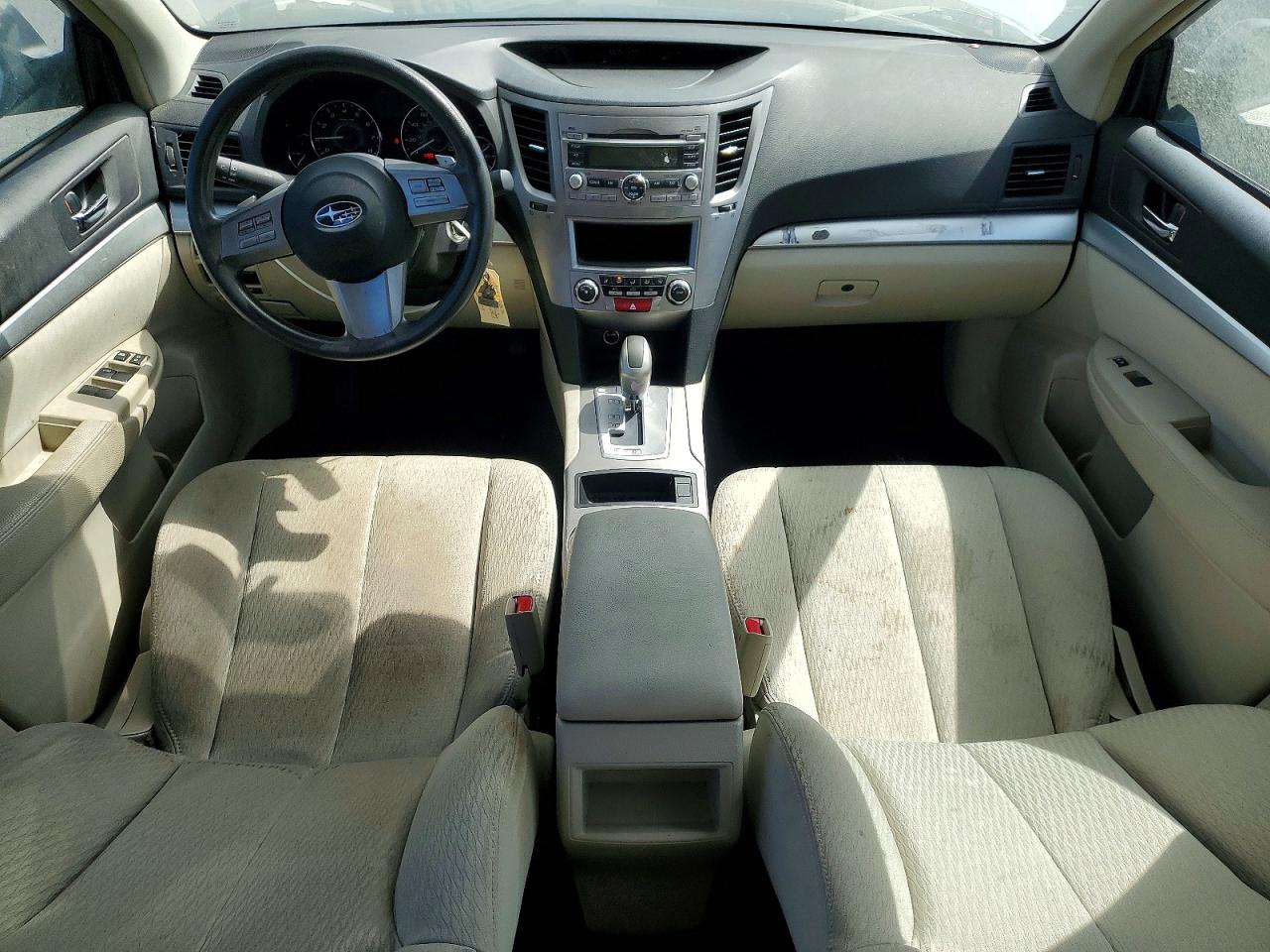 SUBARU OUTBACK 2010 — 9