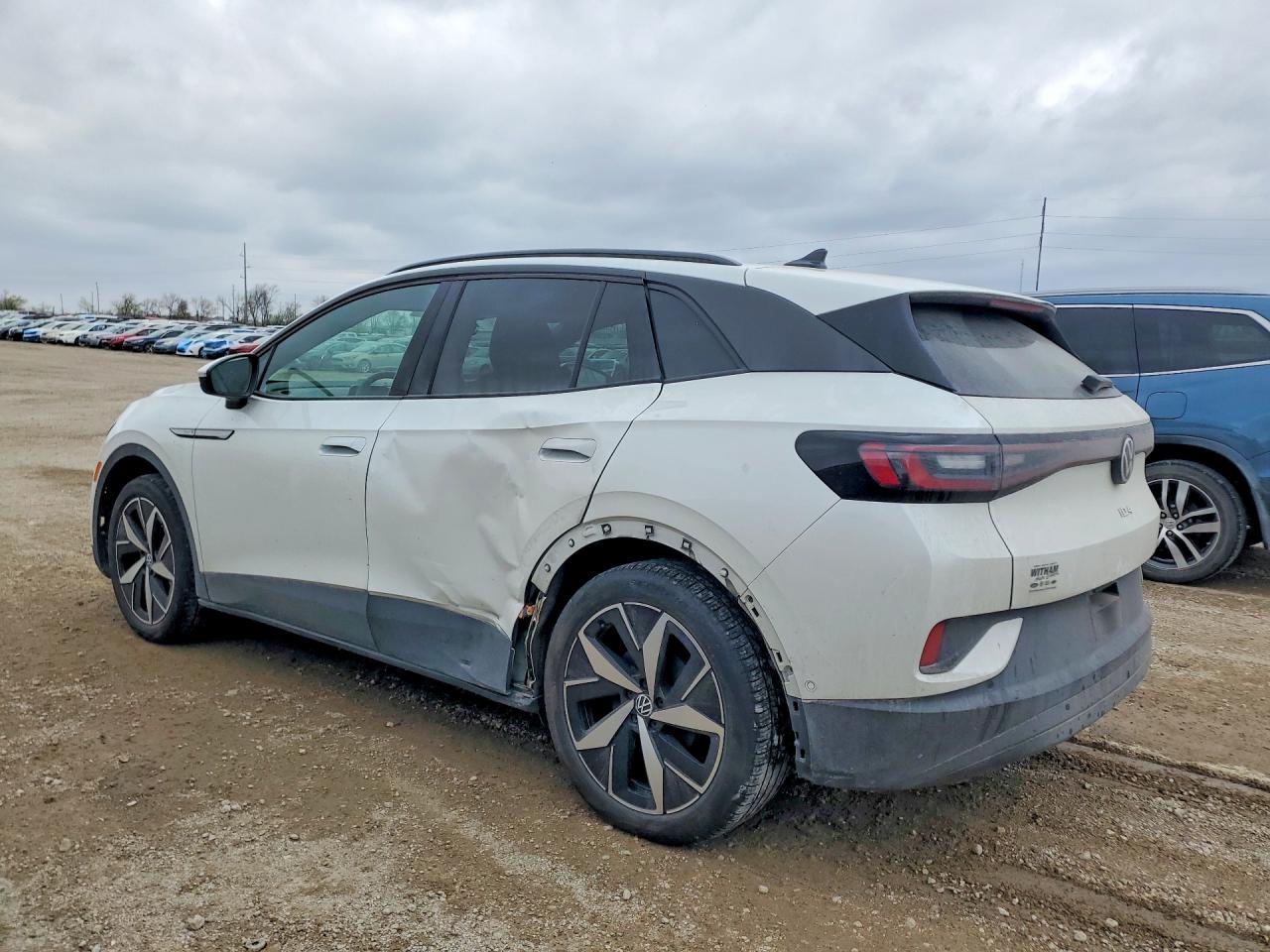 VOLKSWAGEN ID.4 2023 — 2
