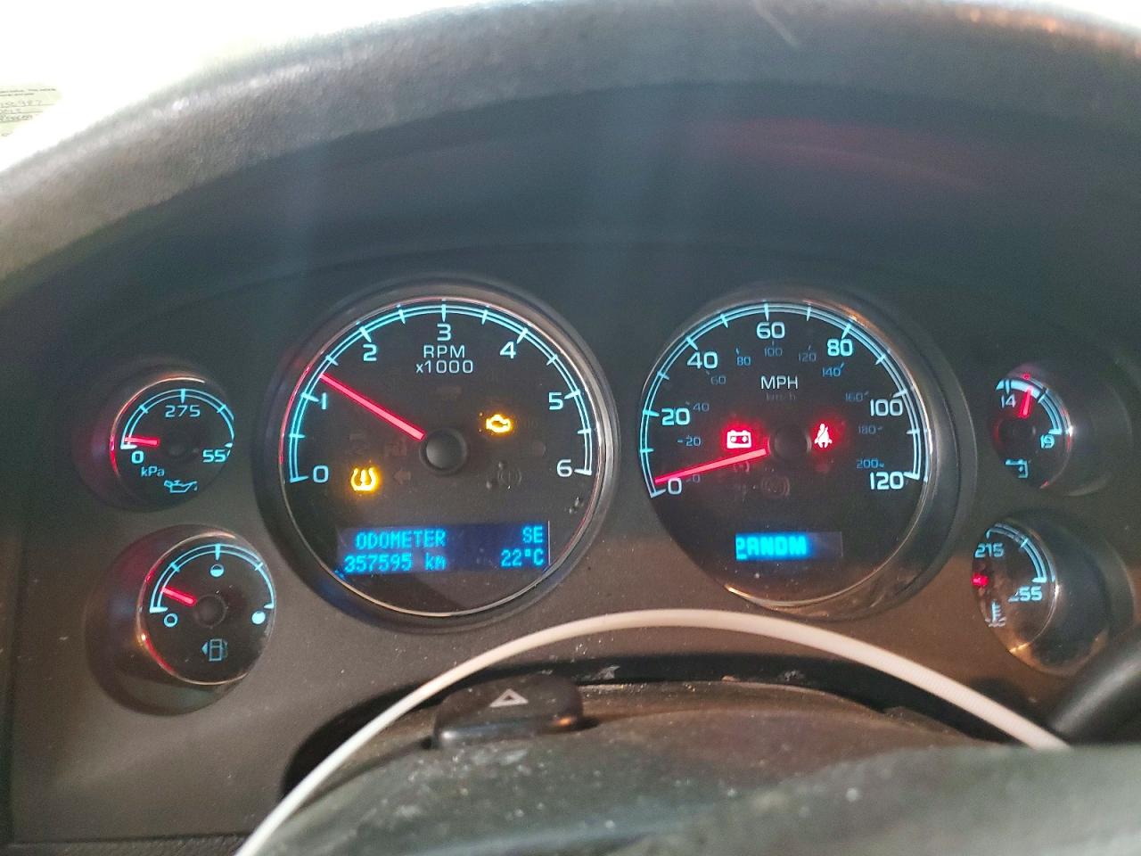 CHEVROLET TAHOE 2013 — 10
