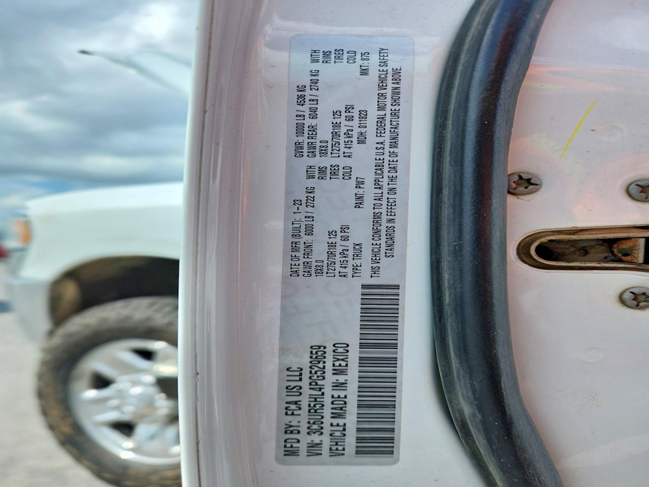 RAM 2500 2023 — 13