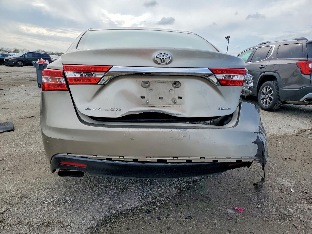TOYOTA AVALON 2013 — 7