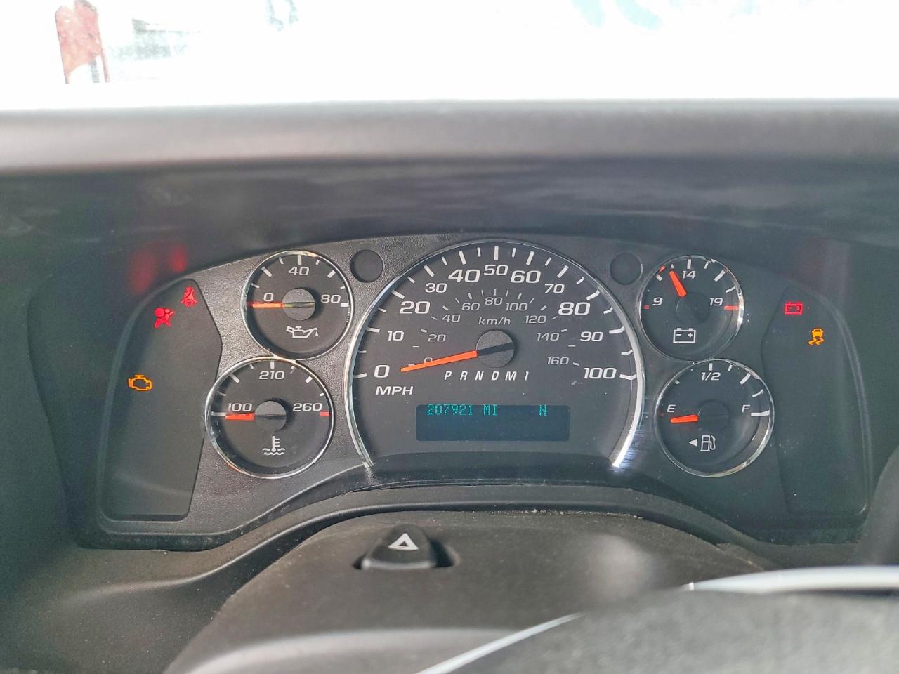CHEVROLET EXPRESS G2500 2016 — 10