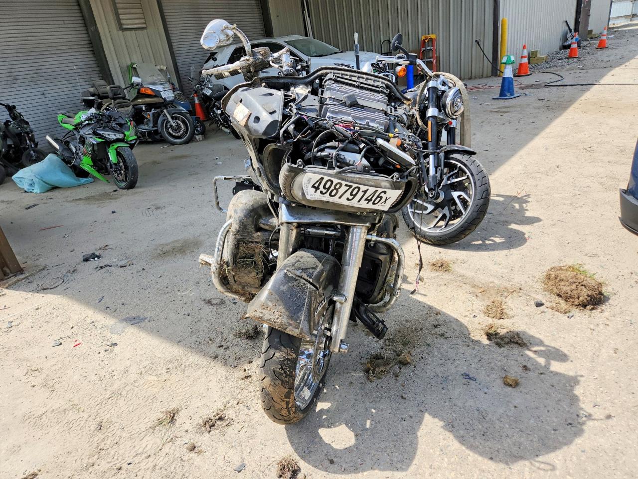 HARLEY-DAVIDSON FLTRK 2020 — 3